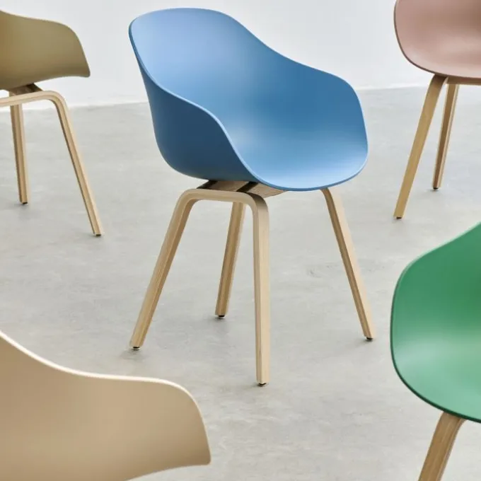 About A Chair AAC 222