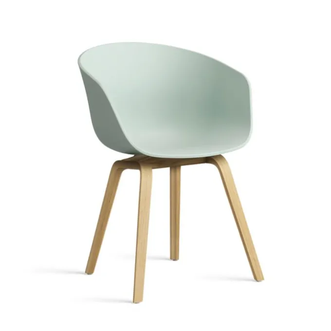About a chair AAC 22 - pied bois