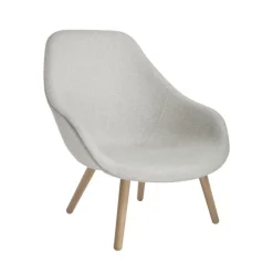About A Lounge Chair AAL 92