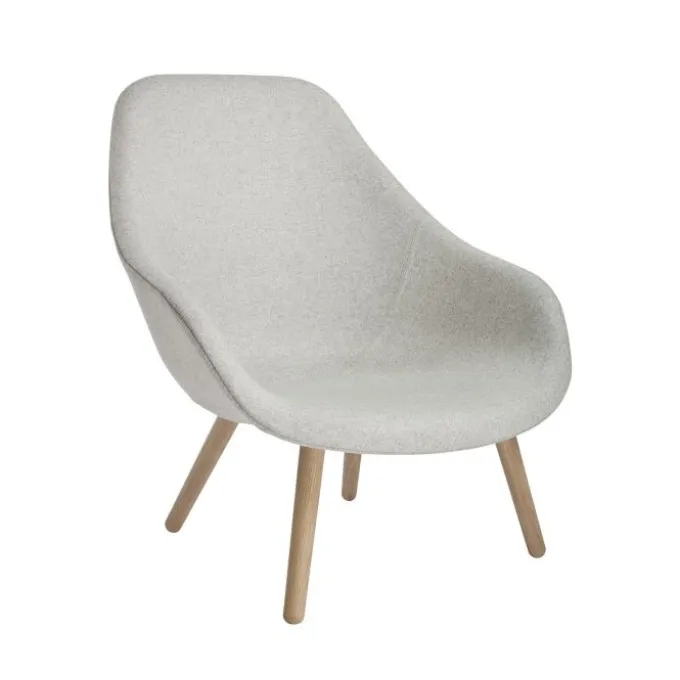 About A Lounge Chair AAL 92