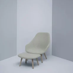 About A Lounge Chair AAL 92