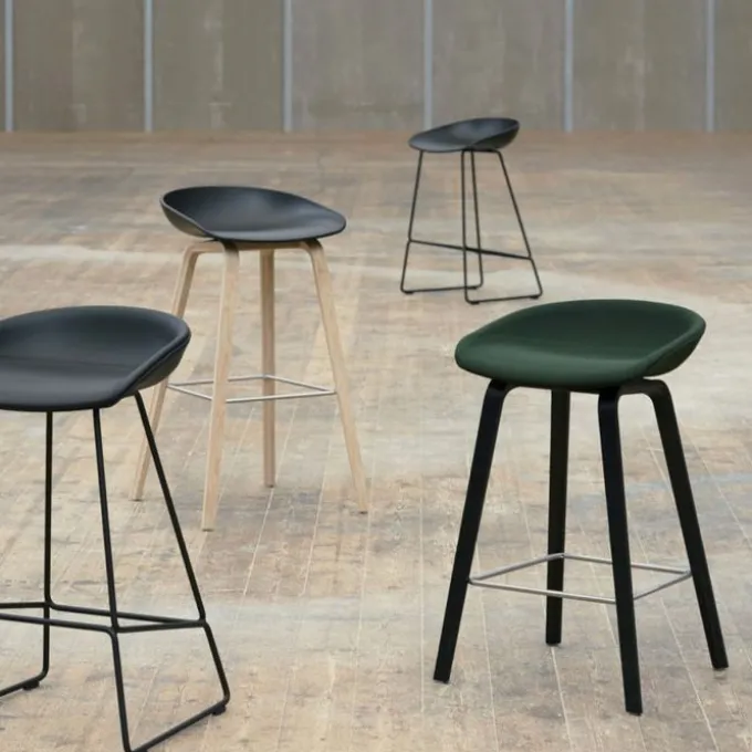 About a stool AAS 32
