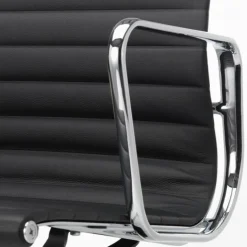 Aluminium EA 117 - Cuir noir L50