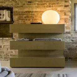 And - Commode
