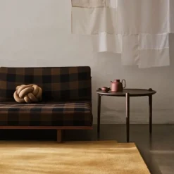 Aria Table