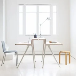 Bureau Courier