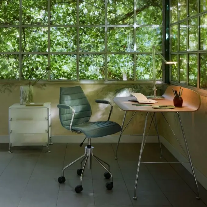 Bureau earl of wood
