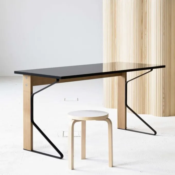Bureau Kaari