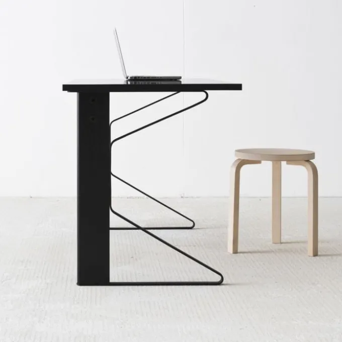 Bureau Kaari