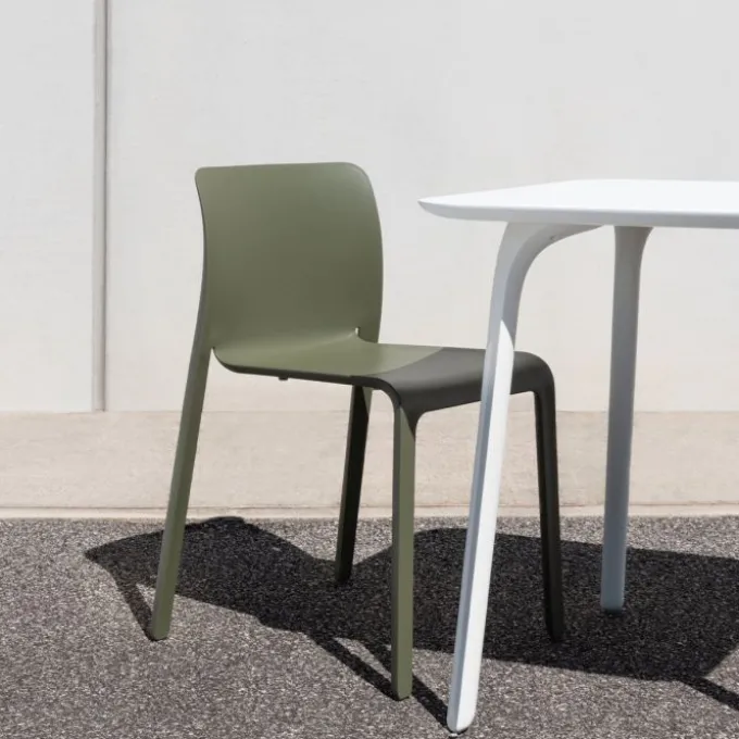 Chair First (Outlet)