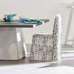 Chaise Ghost 23