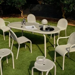 Chaise Groove