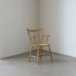 Chaise J42