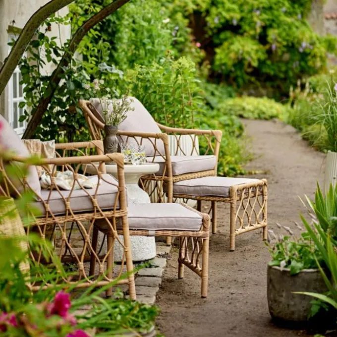 Chaise lounge avec tabouret Belluce