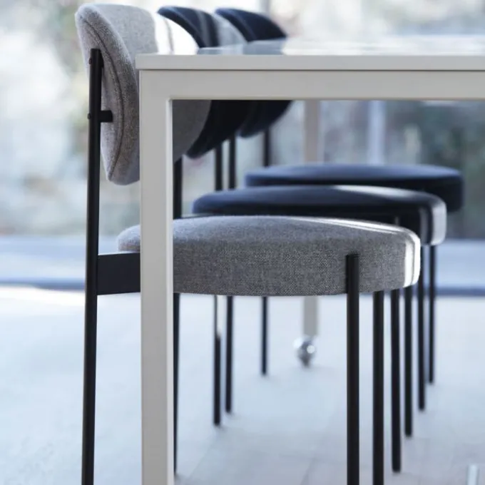 Chaise Series 430