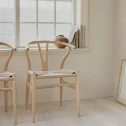 CH24 "The Wishbone Chair"