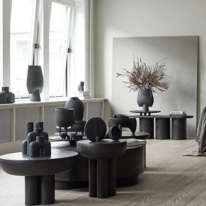 Crown Table