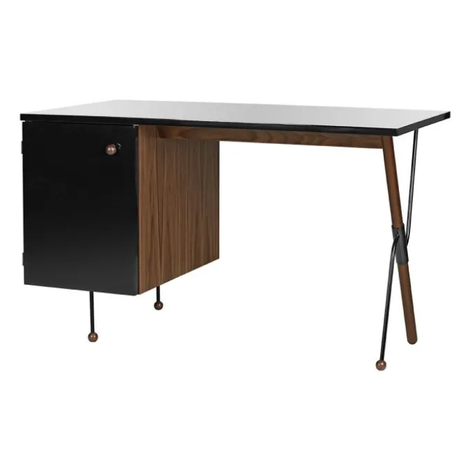 Desk 62
