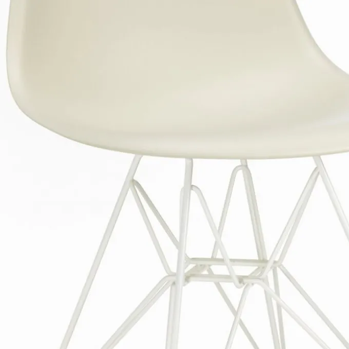 Eames Chaise DSR