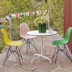 Eames Chaise DSR