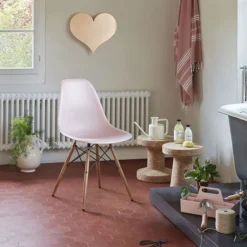 Eames chaise DSW