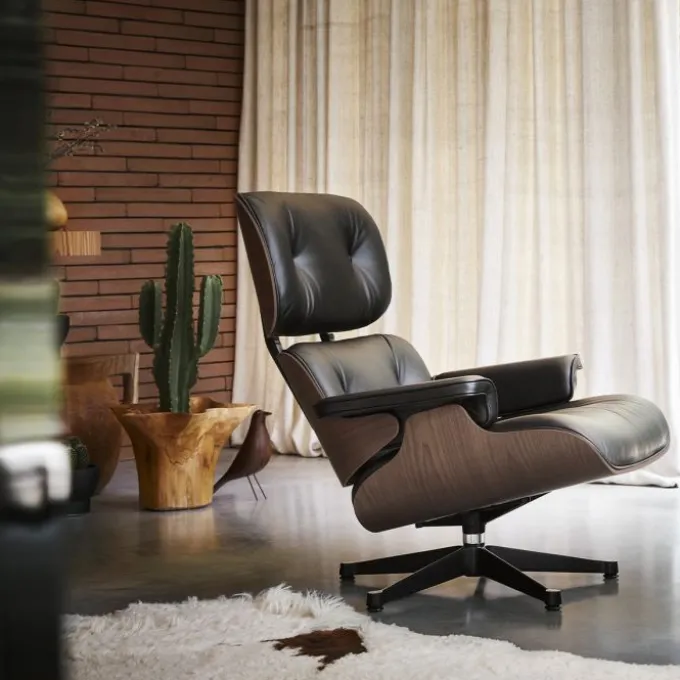 Eames House bird