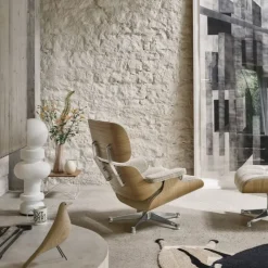 Eames House bird