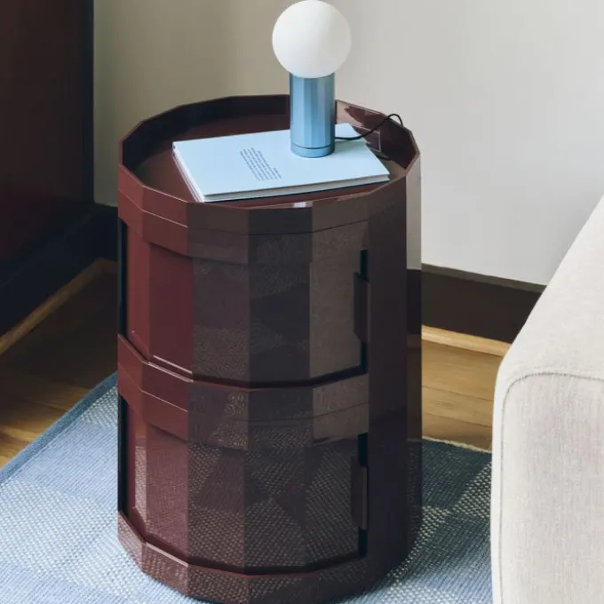 Facet cabinet 20
