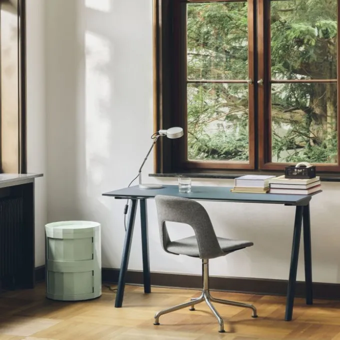 Facet cabinet 20