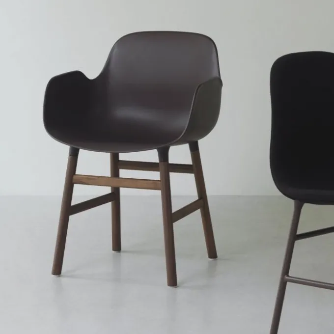 Fauteuil Form pieds en bois