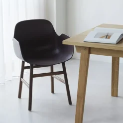 Fauteuil Form pieds en bois