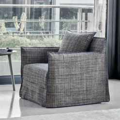 Fauteuil Ghost 05