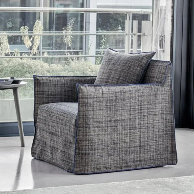 Fauteuil Ghost 05