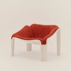 F300 - Lounge Chair