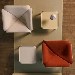 F300 - Lounge Chair