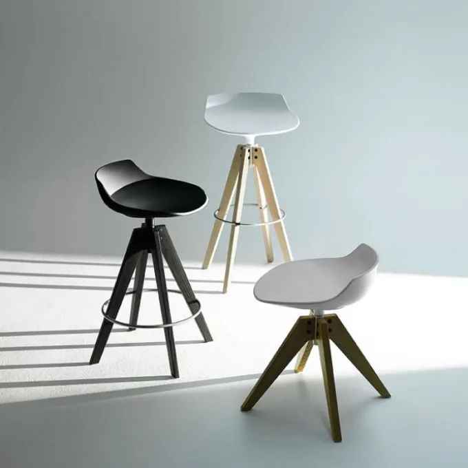 Flow Stool chêne massif