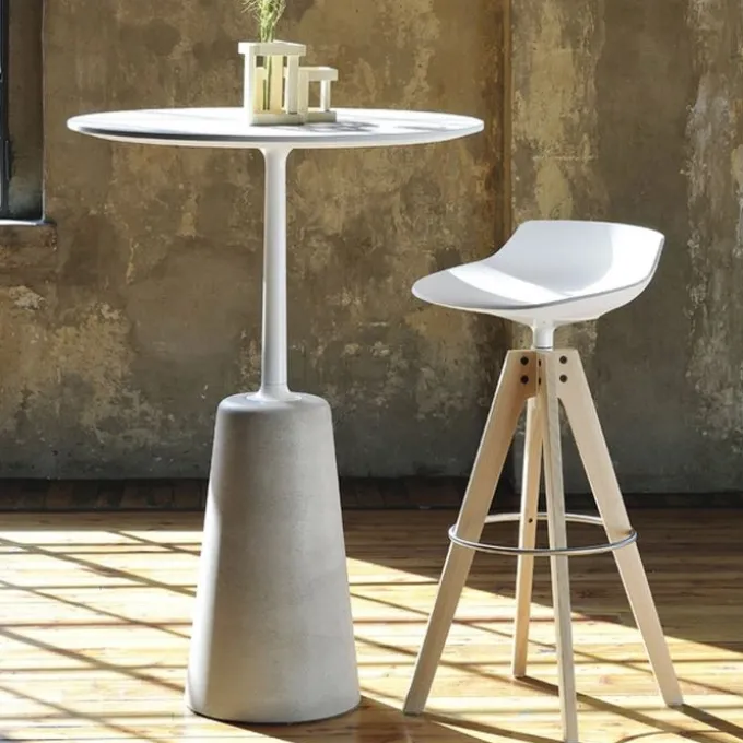 Flow Stool chêne massif