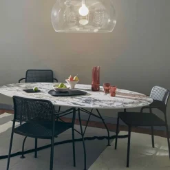 Glossy marble ovale