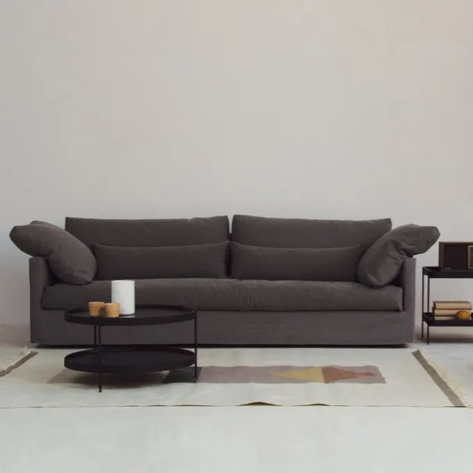 Hum coffee table