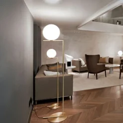 IC F Lampadaire