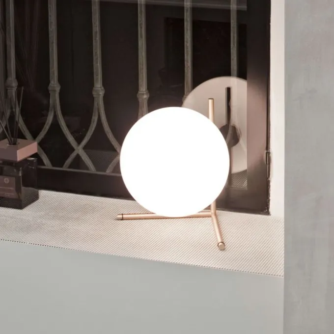 IC T2 lampe à poser