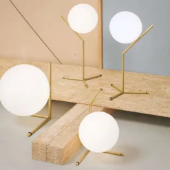IC T2 lampe à poser