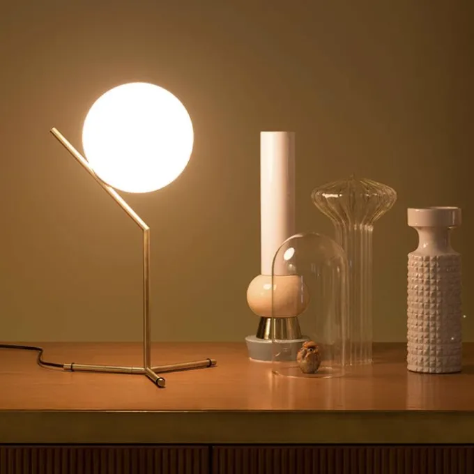 IC T1 Lampe à Poser - Grande