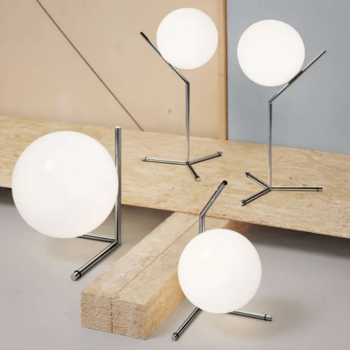 IC T1 Lampe à Poser - Petite