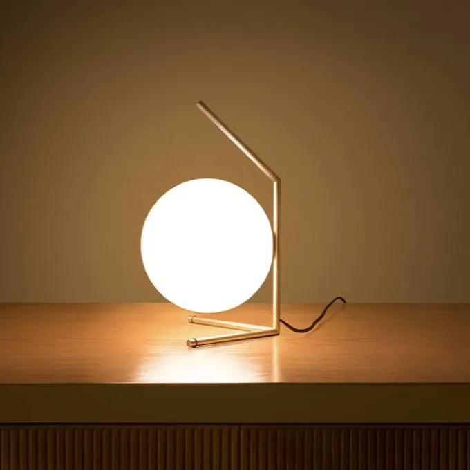 IC T1 Lampe à Poser - Petite