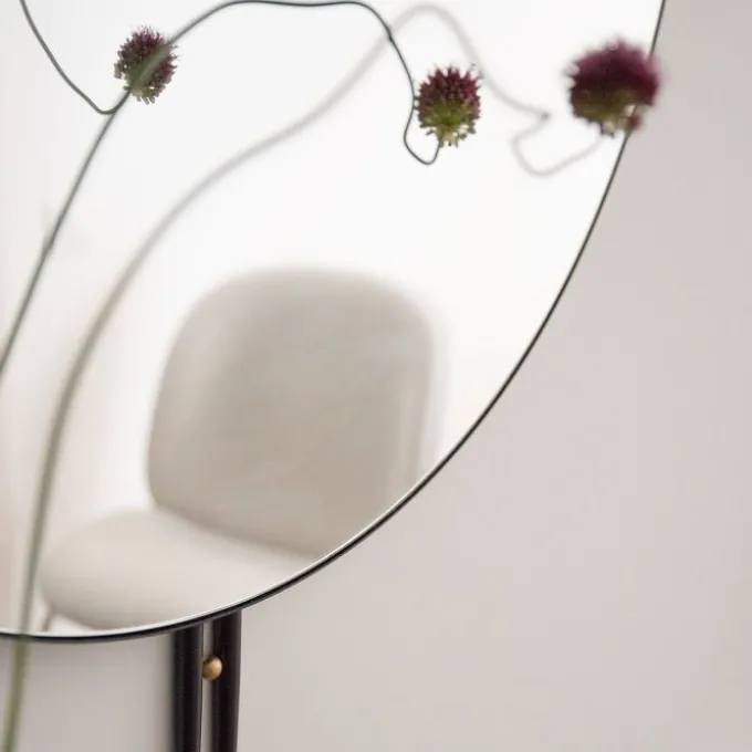 IOI Wall Mirror