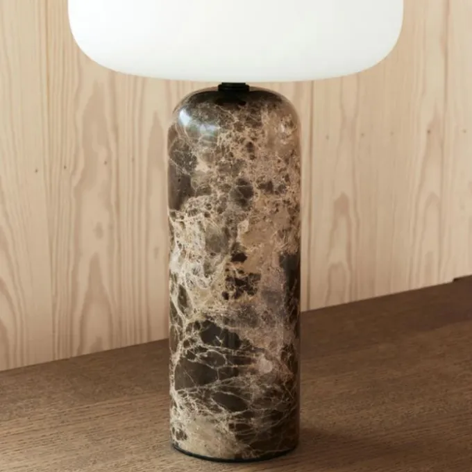 Kin table lamp