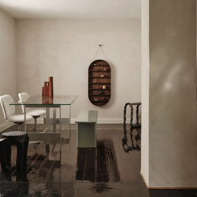 Lager Dining Table