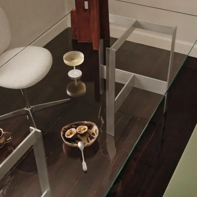 Lager Dining Table