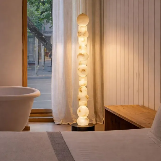 Lampadaire Obelisc